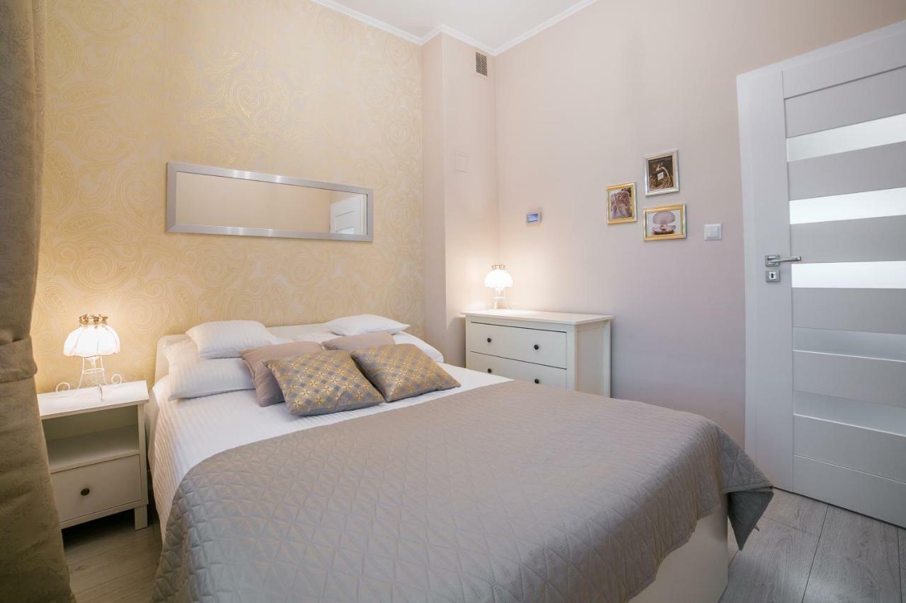 Apartamenty Roztocze Zwierzyniec Esterno foto